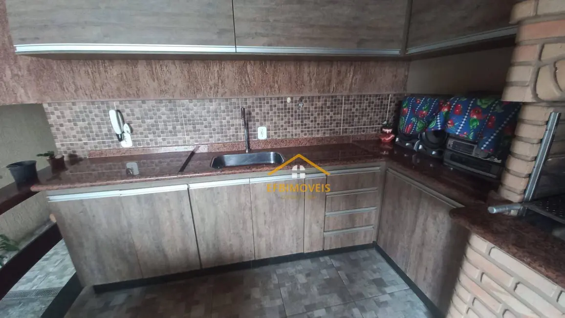 Foto 1 de Casa com 3 quartos à venda, 150m2 em Jardim Maria Helena, Nova Odessa - SP