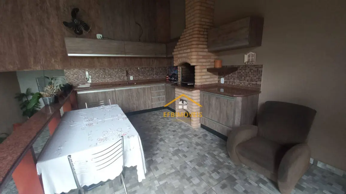 Foto 6 de Casa com 3 quartos à venda, 150m2 em Jardim Maria Helena, Nova Odessa - SP