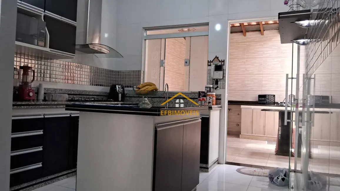 Foto 1 de Casa com 2 quartos à venda, 160m2 em Jardim Campos Verdes, Nova Odessa - SP