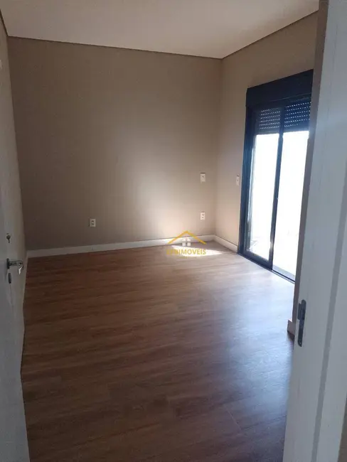 Foto 3 de Casa de Condomínio com 4 quartos à venda, 300m2 em Estância Hípica, Nova Odessa - SP