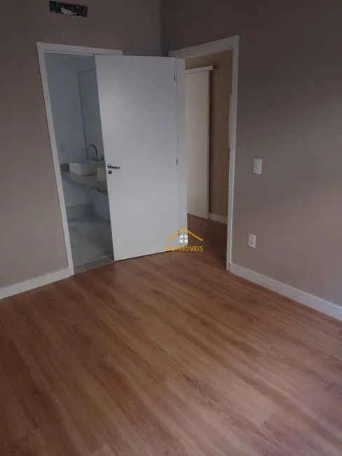 Foto 8 de Casa de Condomínio com 3 quartos à venda, 300m2 em Estância Hípica, Nova Odessa - SP