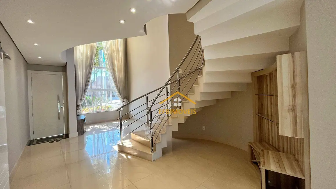 Foto 9 de Casa de Condomínio com 5 quartos à venda, 360m2 em Vila Israel, Americana - SP