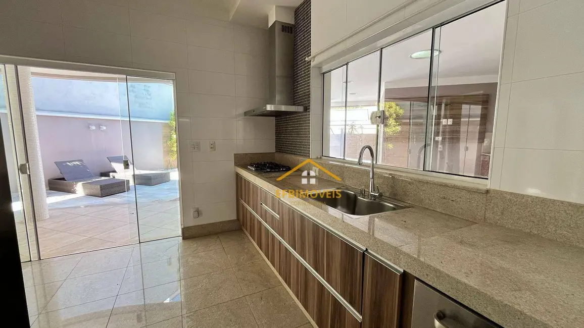 Foto 8 de Casa de Condomínio com 5 quartos à venda, 360m2 em Vila Israel, Americana - SP