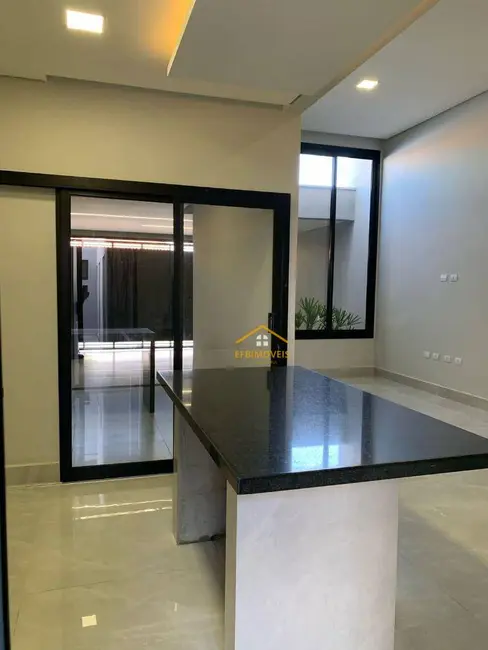 Casa com 3 quartos à venda, 150m2 em Parque Universitário, Americana - SP - imagem 6 Foto 6 de Casa com 3 quartos à venda, 150m2 em Parque Universitário, Americana - SP