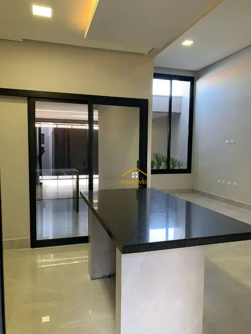Casa com 3 quartos à venda, 150m2 em Parque Universitário, Americana - SP - imagem 4 Foto 4 de Casa com 3 quartos à venda, 150m2 em Parque Universitário, Americana - SP