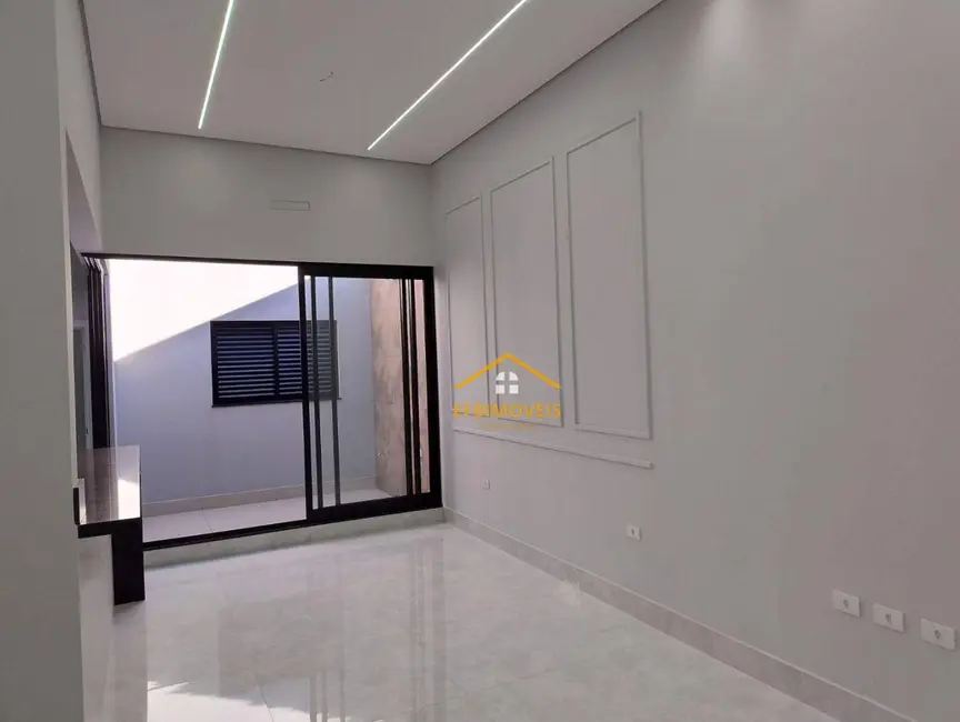 Foto 3 de Casa com 3 quartos à venda, 150m2 em Parque Universitário, Americana - SP