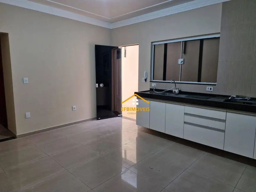Casa com 3 quartos à venda, 200m2 em Jardim Monte das Oliveiras, Nova Odessa - SP - imagem 7 Foto 7 de Casa com 3 quartos à venda, 200m2 em Jardim Monte das Oliveiras, Nova Odessa - SP