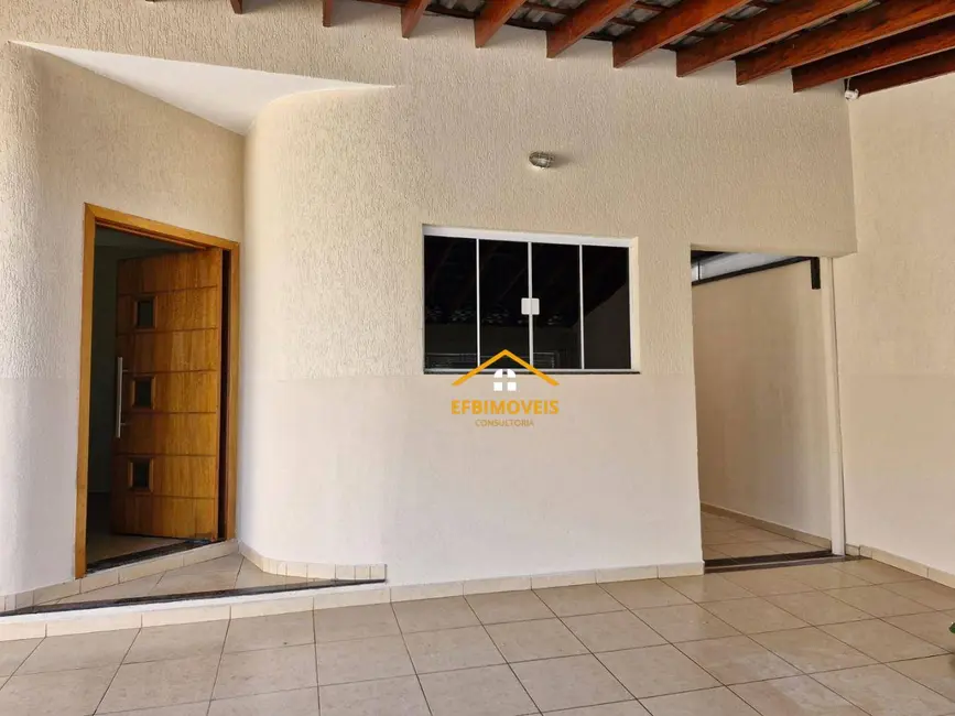 Foto 1 de Casa com 3 quartos à venda e para alugar, 200m2 em Jardim Monte das Oliveiras, Nova Odessa - SP