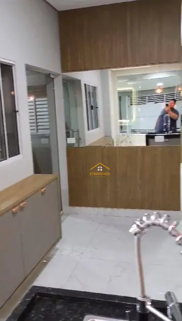 Foto 2 de Casa com 3 quartos à venda, 150m2 em Americana - SP