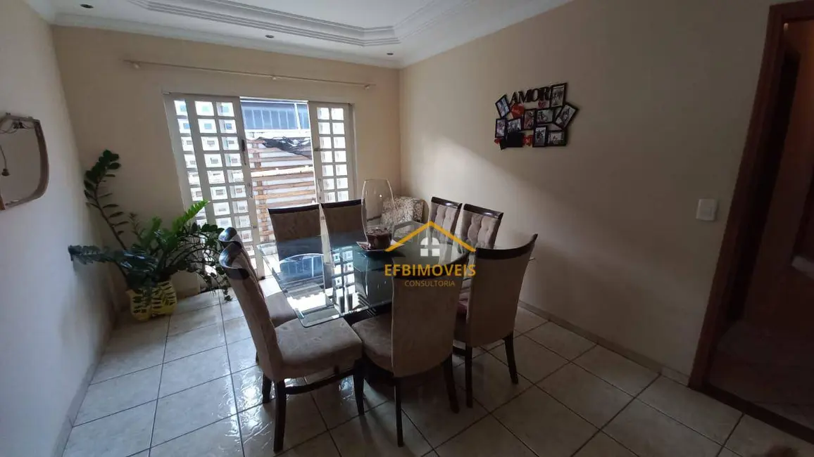 Foto 8 de Casa com 3 quartos à venda, 312m2 em Jardim Nossa Senhora de Fátima, Nova Odessa - SP