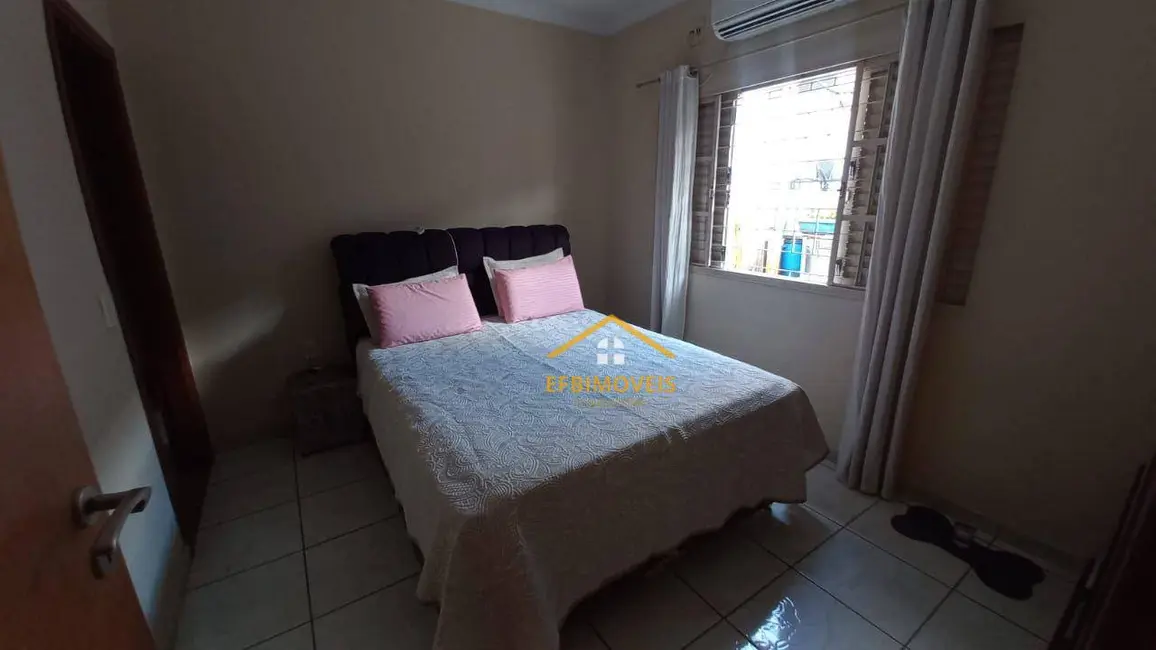 Foto 5 de Casa com 3 quartos à venda, 312m2 em Jardim Nossa Senhora de Fátima, Nova Odessa - SP