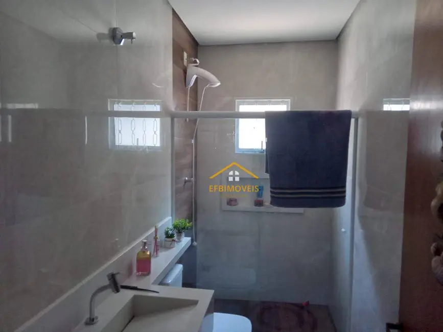 Foto 8 de Casa com 2 quartos à venda, 150m2 em Vila Letônia, Nova Odessa - SP