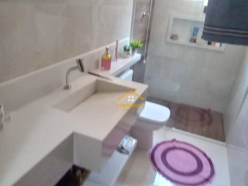 Foto 5 de Casa com 2 quartos à venda, 150m2 em Vila Letônia, Nova Odessa - SP