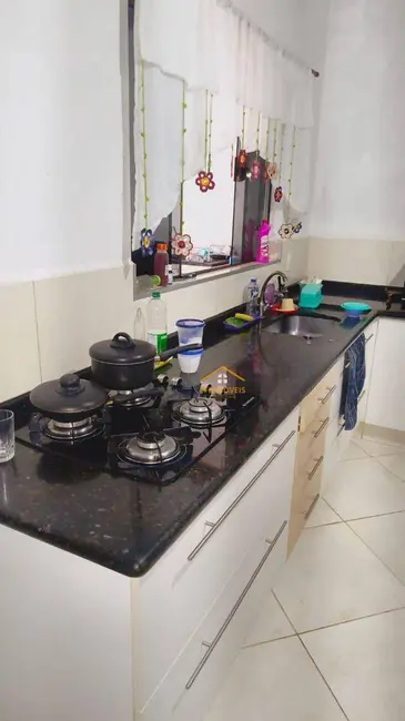Foto 2 de Sobrado com 3 quartos à venda, 200m2 em Jardim Planalto, Nova Odessa - SP