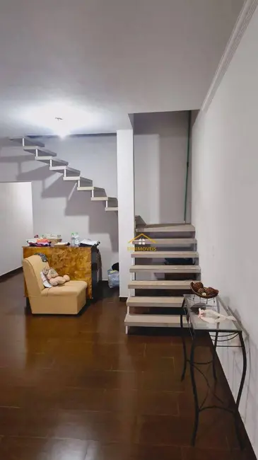 Foto 9 de Sobrado com 3 quartos à venda, 200m2 em Jardim Planalto, Nova Odessa - SP