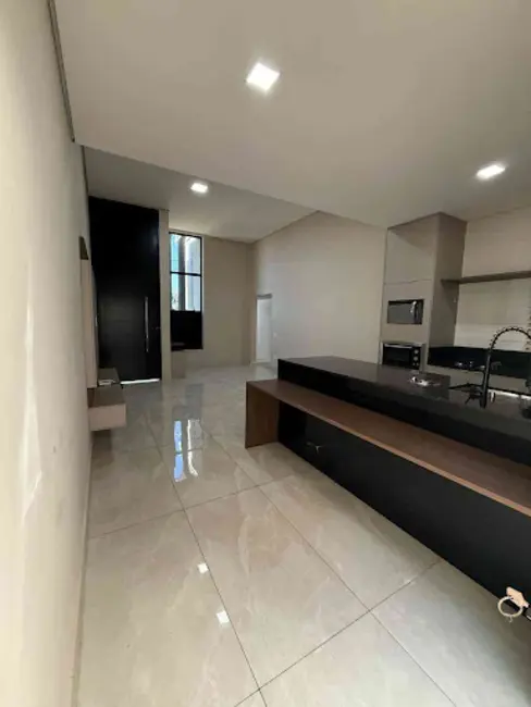 Foto 3 de Casa com 3 quartos à venda, 360m2 em Jardim Maria Helena, Nova Odessa - SP