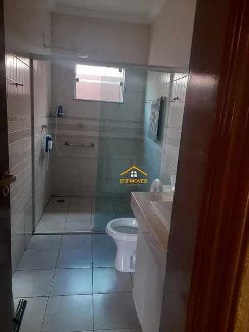 Foto 7 de Casa com 3 quartos à venda, 350m2 em Jardim Maria Helena, Nova Odessa - SP