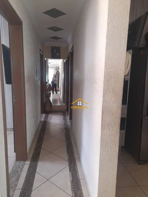 Foto 2 de Casa com 3 quartos à venda, 350m2 em Jardim Maria Helena, Nova Odessa - SP