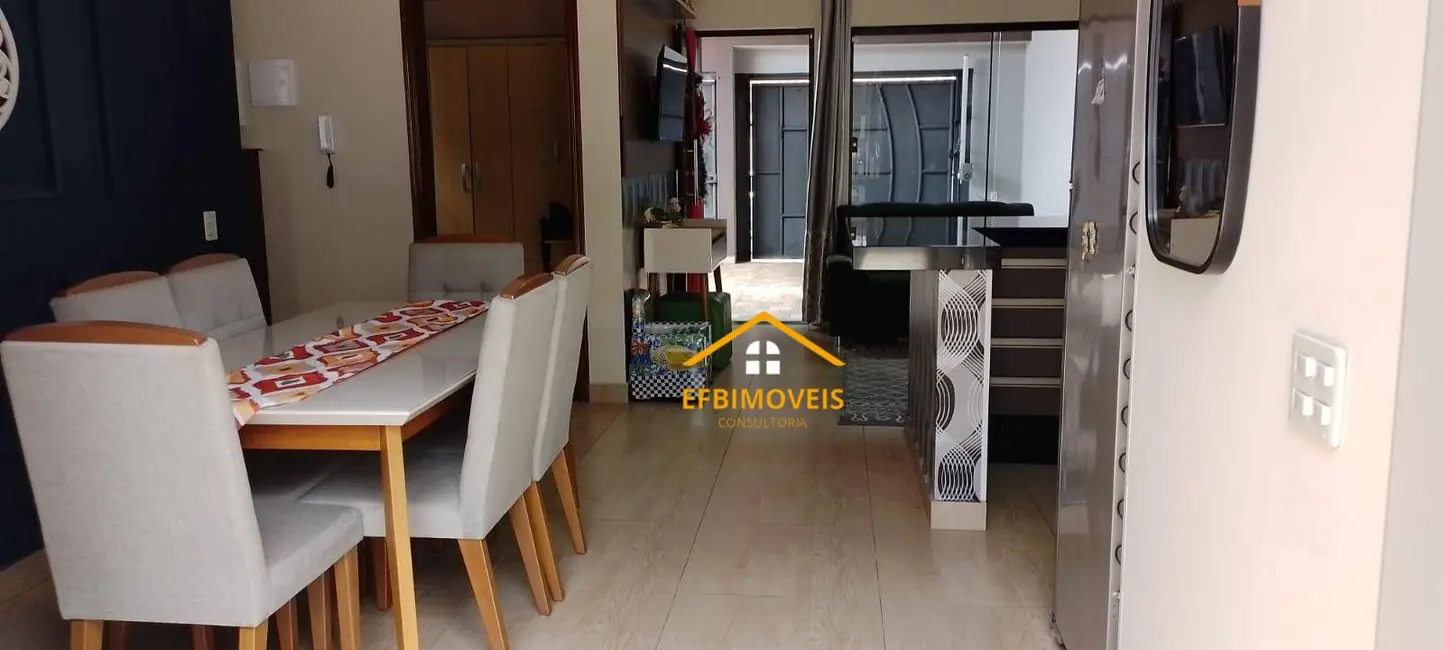 Foto 1 de Casa com 3 quartos à venda, 200m2 em Nova Odessa - SP