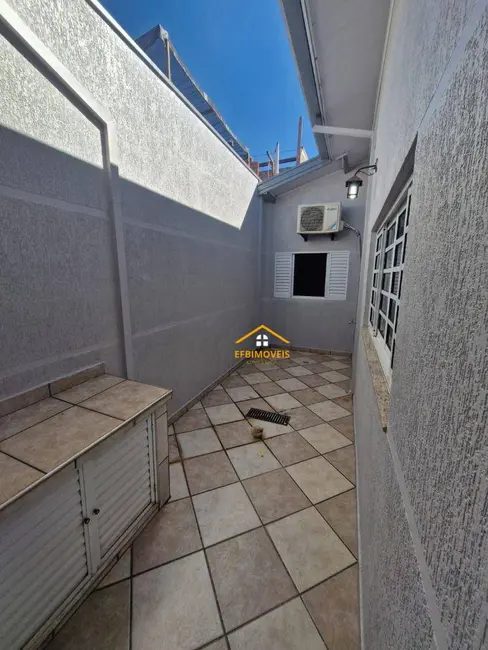 Foto 2 de Casa com 3 quartos à venda, 324m2 em Jardim das Palmeiras-CDHU, Nova Odessa - SP