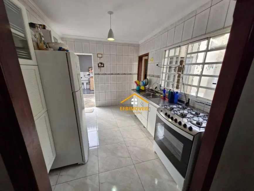 Foto 8 de Casa com 4 quartos à venda, 300m2 em Jardim São Manoel, Nova Odessa - SP