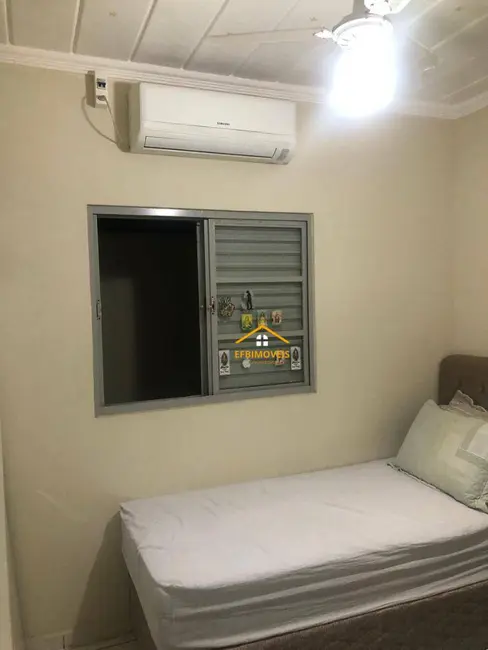 Casa com 2 quartos à venda e para alugar, 160m2 em Jardim Campos Verdes, Nova Odessa - SP - imagem 5 Foto 5 de Casa com 2 quartos à venda e para alugar, 160m2 em Jardim Campos Verdes, Nova Odessa - SP