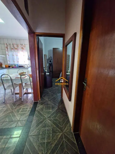 Foto 6 de Casa com 3 quartos à venda, 160m2 em Jardim Capuava, Nova Odessa - SP
