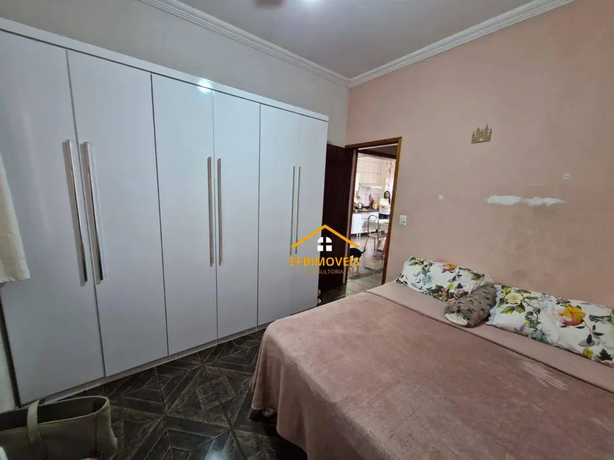 Foto 4 de Casa com 3 quartos à venda, 160m2 em Jardim Capuava, Nova Odessa - SP