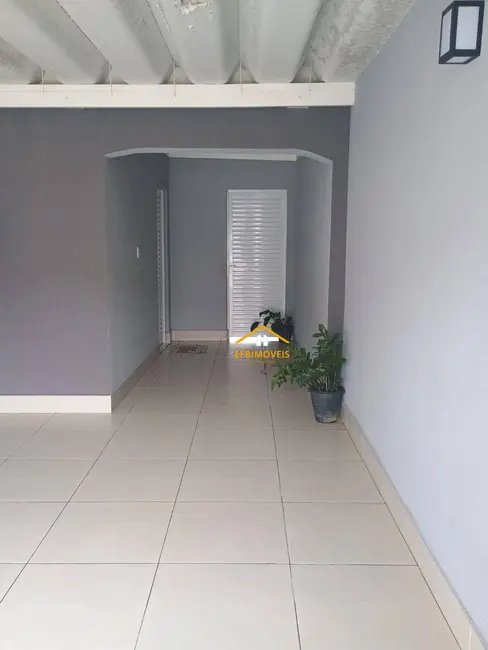 Casa com 3 quartos à venda, 153m2 em Jardim Brasil, Americana - SP - imagem 3 Foto 3 de Casa com 3 quartos à venda, 153m2 em Jardim Brasil, Americana - SP