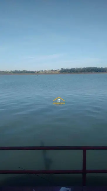 Foto 8 de Terreno / Lote à venda, 213m2 em Planura - MG