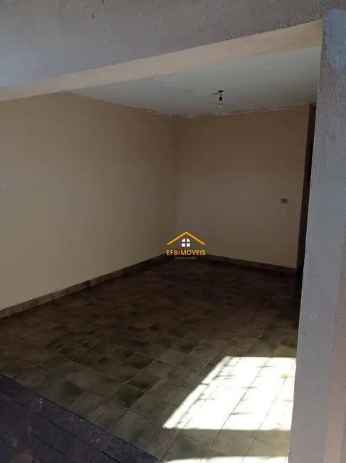 Foto 2 de Casa com 2 quartos à venda, 136m2 em Jardim Santa Rosa, Nova Odessa - SP