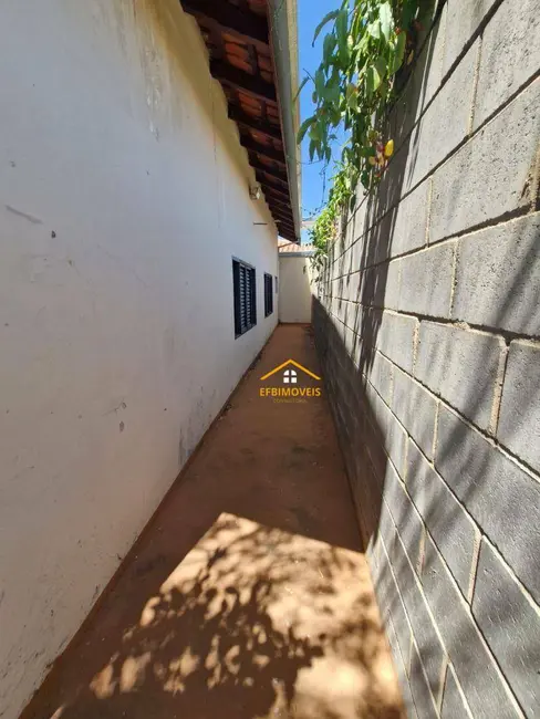 Foto 4 de Casa com 3 quartos à venda, 300m2 em Jardim Bela Vista, Nova Odessa - SP
