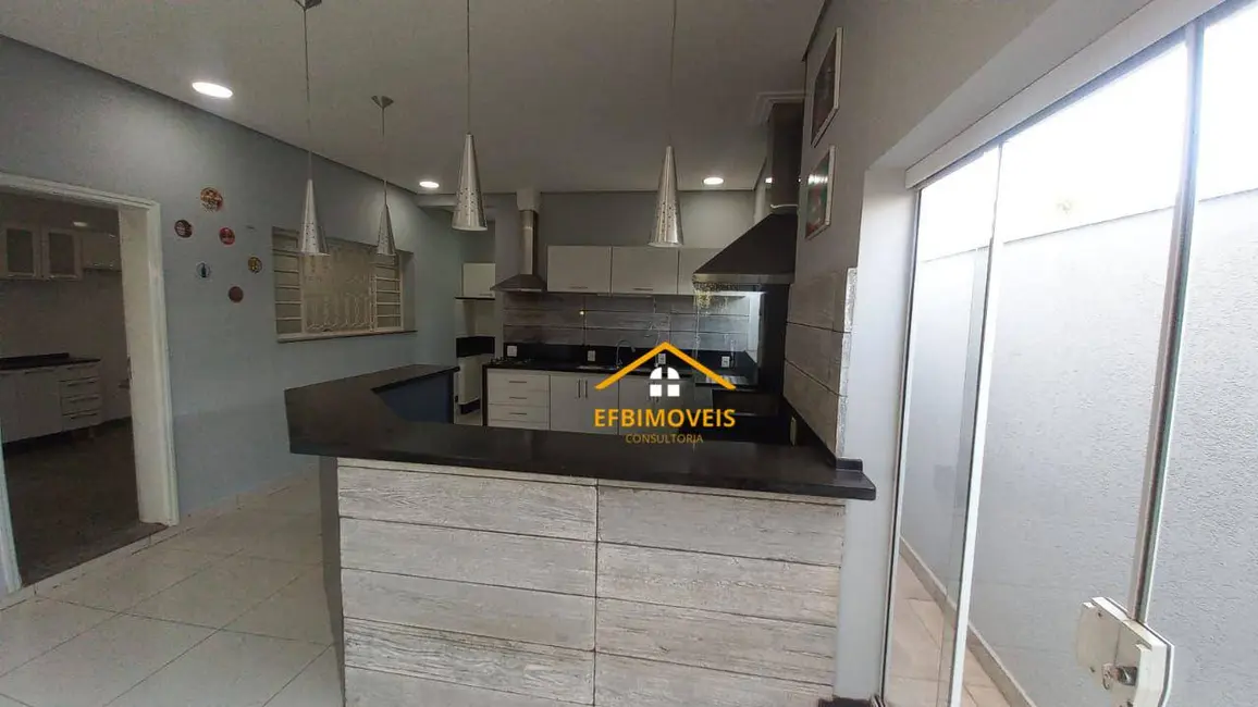 Foto 7 de Casa com 3 quartos à venda, 450m2 em Jardim Ipiranga, Americana - SP