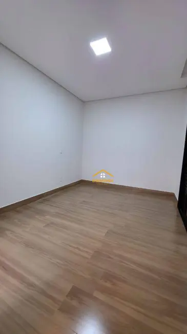 Foto 3 de Casa com 3 quartos à venda, 150m2 em Parque Universitário, Americana - SP