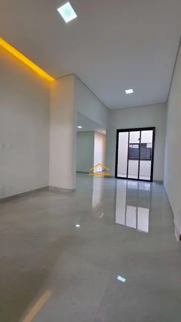 Foto 1 de Casa com 3 quartos à venda, 150m2 em Parque Universitário, Americana - SP