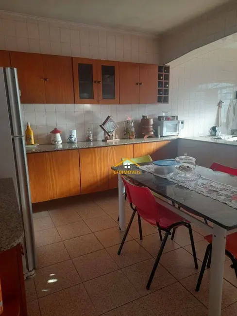 Casa com 3 quartos à venda, 372m2 em Jardim Bela Vista, Nova Odessa - SP - imagem 4 Foto 4 de Casa com 3 quartos à venda, 372m2 em Jardim Bela Vista, Nova Odessa - SP