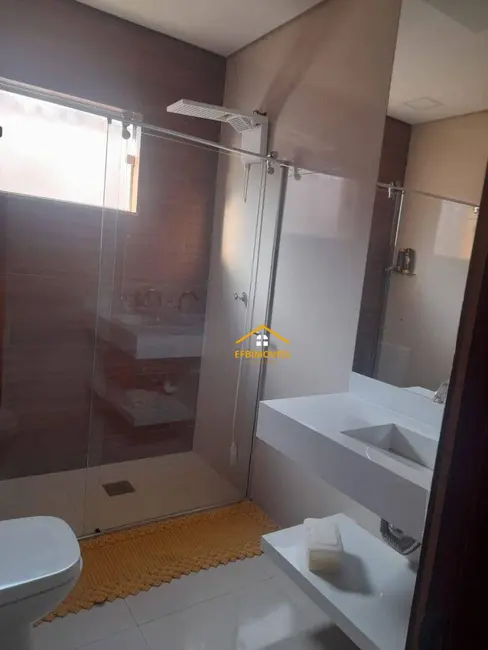 Casa com 3 quartos à venda, 372m2 em Jardim Bela Vista, Nova Odessa - SP - imagem 3 Foto 3 de Casa com 3 quartos à venda, 372m2 em Jardim Bela Vista, Nova Odessa - SP