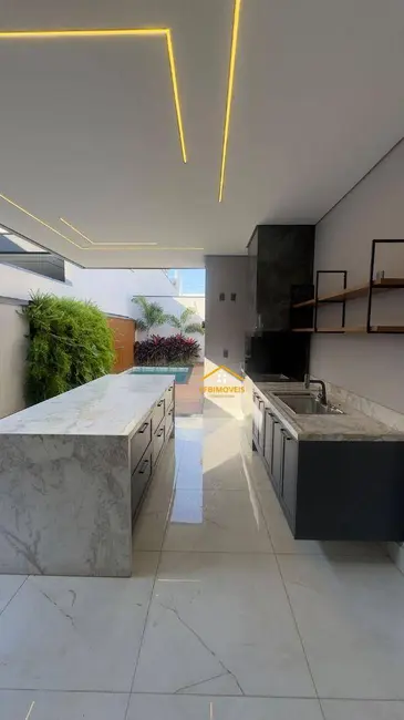 Casa com 3 quartos à venda, 300m2 em Nova Odessa - SP - imagem 8 Foto 8 de Casa com 3 quartos à venda, 300m2 em Nova Odessa - SP