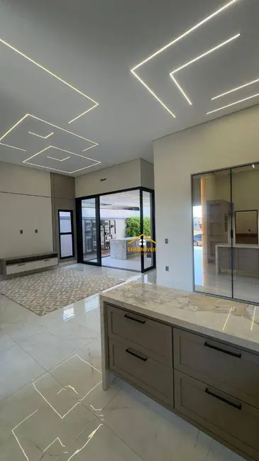 Casa com 3 quartos à venda, 300m2 em Nova Odessa - SP - imagem 5 Foto 5 de Casa com 3 quartos à venda, 300m2 em Nova Odessa - SP