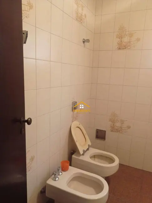 Foto 6 de Casa com 3 quartos à venda, 300m2 em Jardim de Éden, Nova Odessa - SP