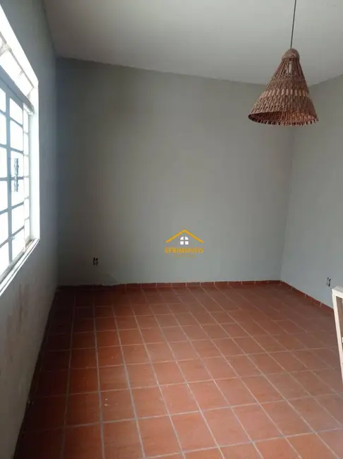 Foto 4 de Casa com 3 quartos à venda, 300m2 em Jardim de Éden, Nova Odessa - SP