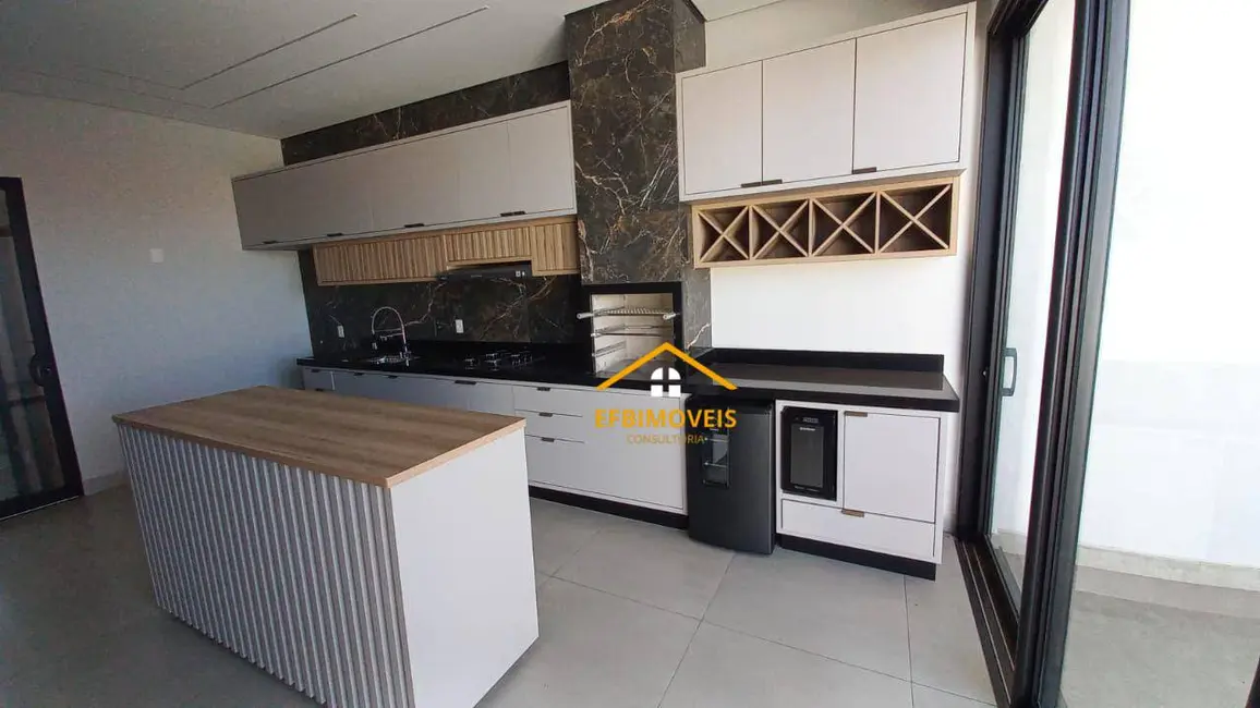 Foto 3 de Casa de Condomínio com 3 quartos à venda, 302m2 em Nova Odessa - SP