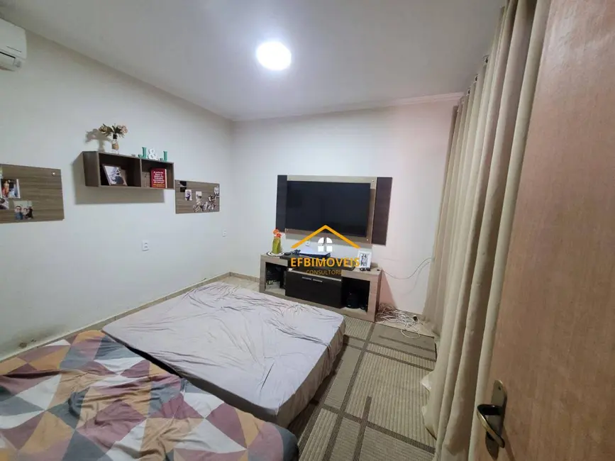 Sobrado com 2 quartos à venda, 170m2 em Alto de Pinheiros, Paulinia - SP - imagem 9 Foto 9 de Sobrado com 2 quartos à venda, 170m2 em Alto de Pinheiros, Paulinia - SP