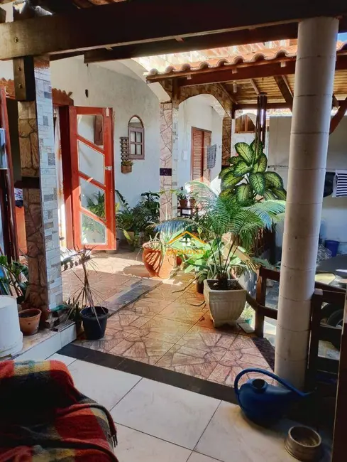 Casa com 2 quartos à venda, 325m2 em Jardim Santa Rita I, Nova Odessa - SP - imagem 2 Foto 2 de Casa com 2 quartos à venda, 325m2 em Jardim Santa Rita I, Nova Odessa - SP