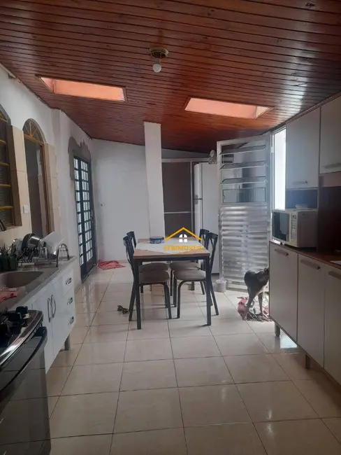 Casa com 2 quartos à venda, 250m2 em Jardim São Jorge, Nova Odessa - SP - imagem 5 Foto 5 de Casa com 2 quartos à venda, 250m2 em Jardim São Jorge, Nova Odessa - SP