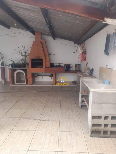 Casa com 2 quartos à venda, 250m2 em Jardim São Jorge, Nova Odessa - SP - imagem 2 Foto 2 de Casa com 2 quartos à venda, 250m2 em Jardim São Jorge, Nova Odessa - SP