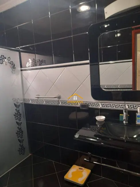 Foto 3 de Casa com 3 quartos à venda, 300m2 em Jardim Santa Rosa, Nova Odessa - SP