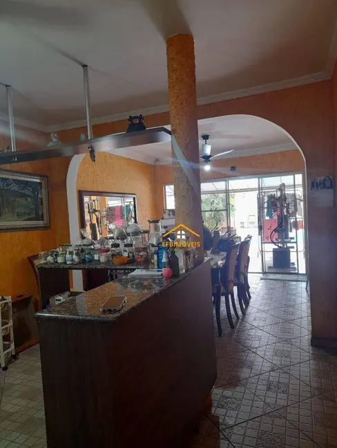 Foto 7 de Casa com 3 quartos à venda, 300m2 em Jardim Santa Rosa, Nova Odessa - SP