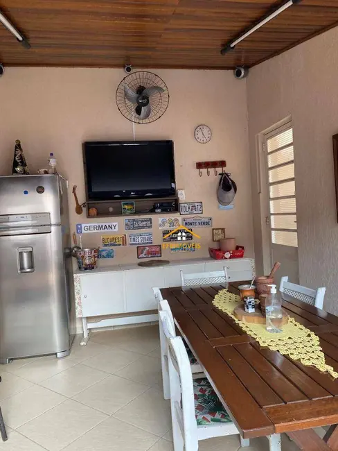 Foto 7 de Casa com 3 quartos à venda, 300m2 em Centro, Nova Odessa - SP