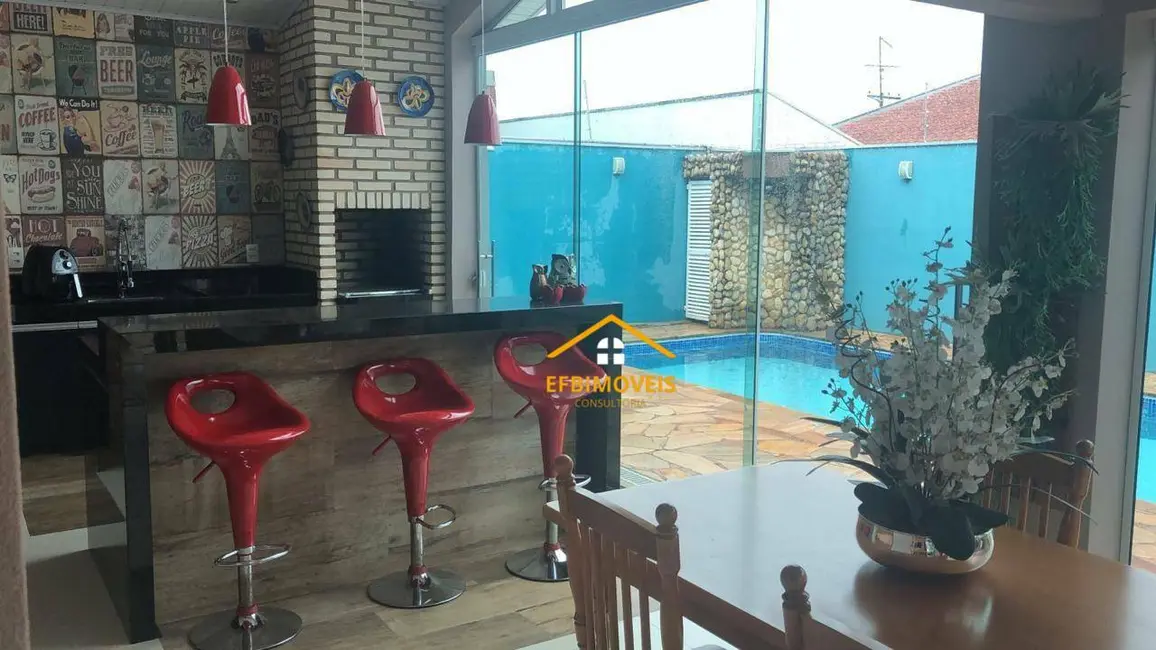 Casa com 3 quartos à venda, 300m2 em Jardim Primavera, Nova Odessa - SP - imagem 1 Foto 1 de Casa com 3 quartos à venda, 300m2 em Jardim Primavera, Nova Odessa - SP